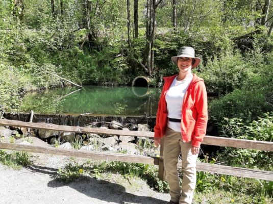 Julie at infinity pool