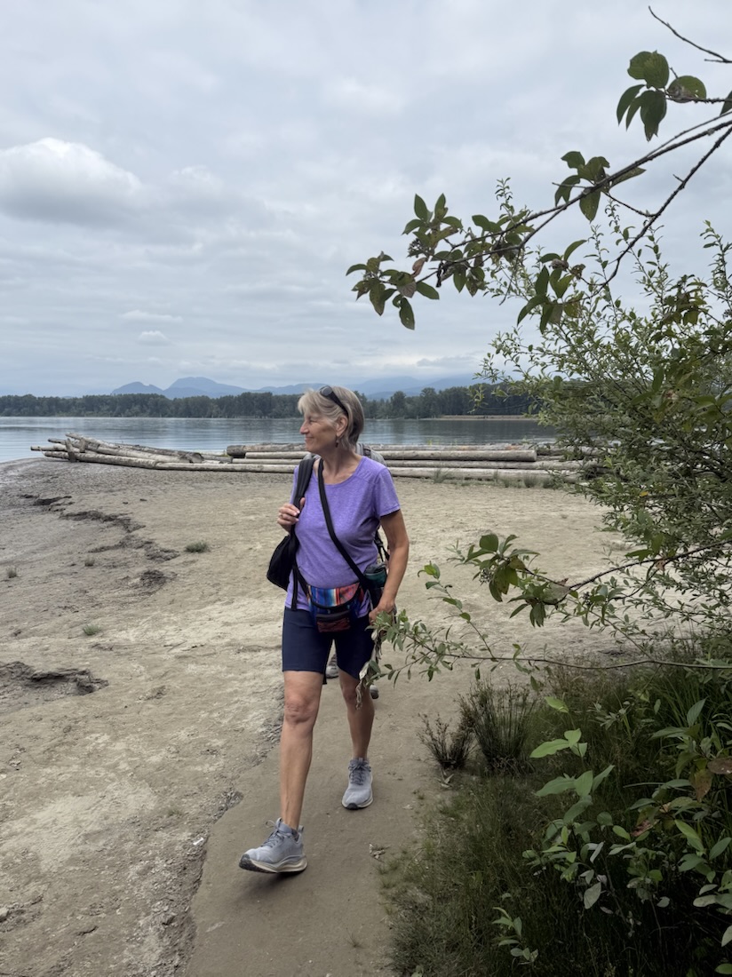 Jan leaving the lunch spot