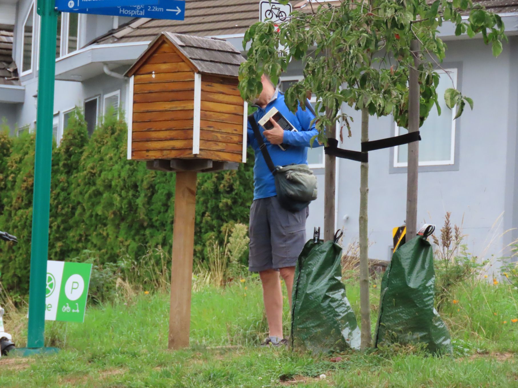 Michael can't resist!