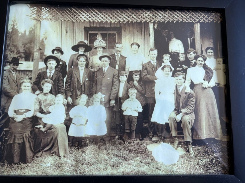 Party in 1898 when the Atchisons arrived